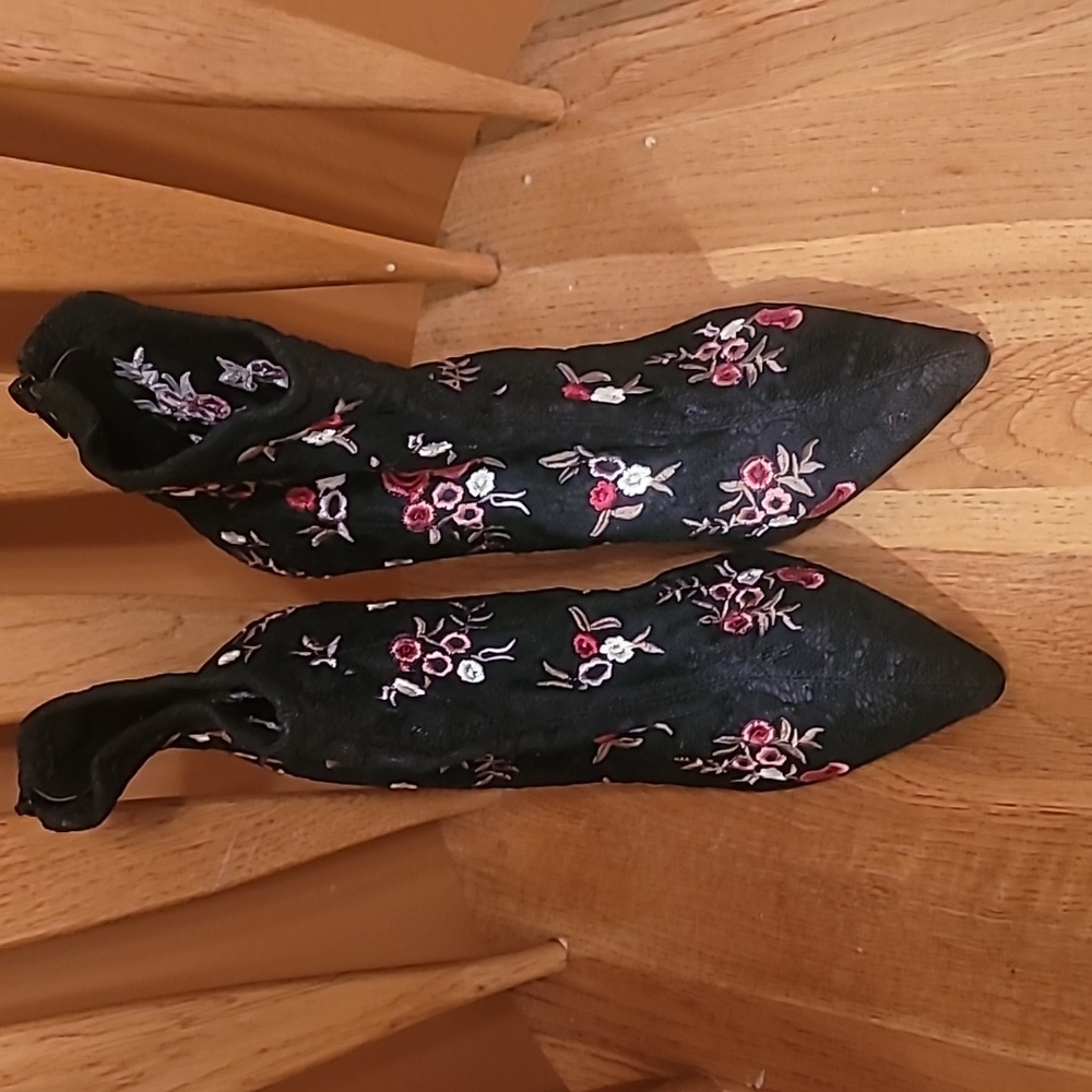 Betsey Johnson Remi lace booties